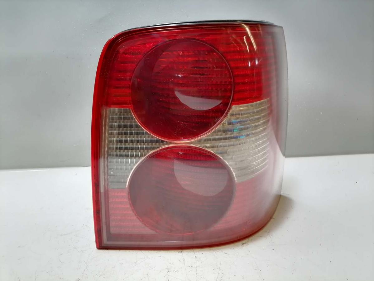 VW Passat 3BG original Rücklicht Rückleuchte Schlussleuchte rechts Kombi Bj.2003
